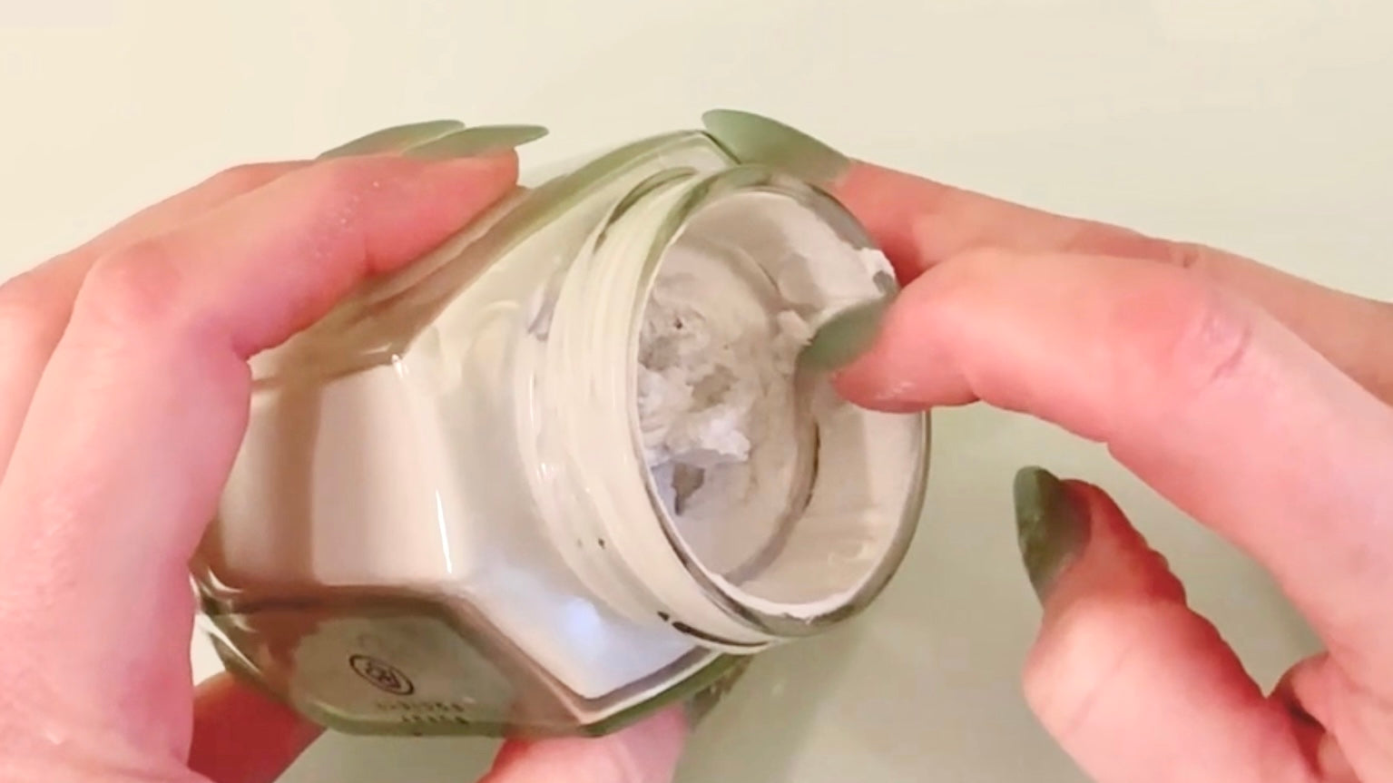 Load video: A short video of the body butter in use
